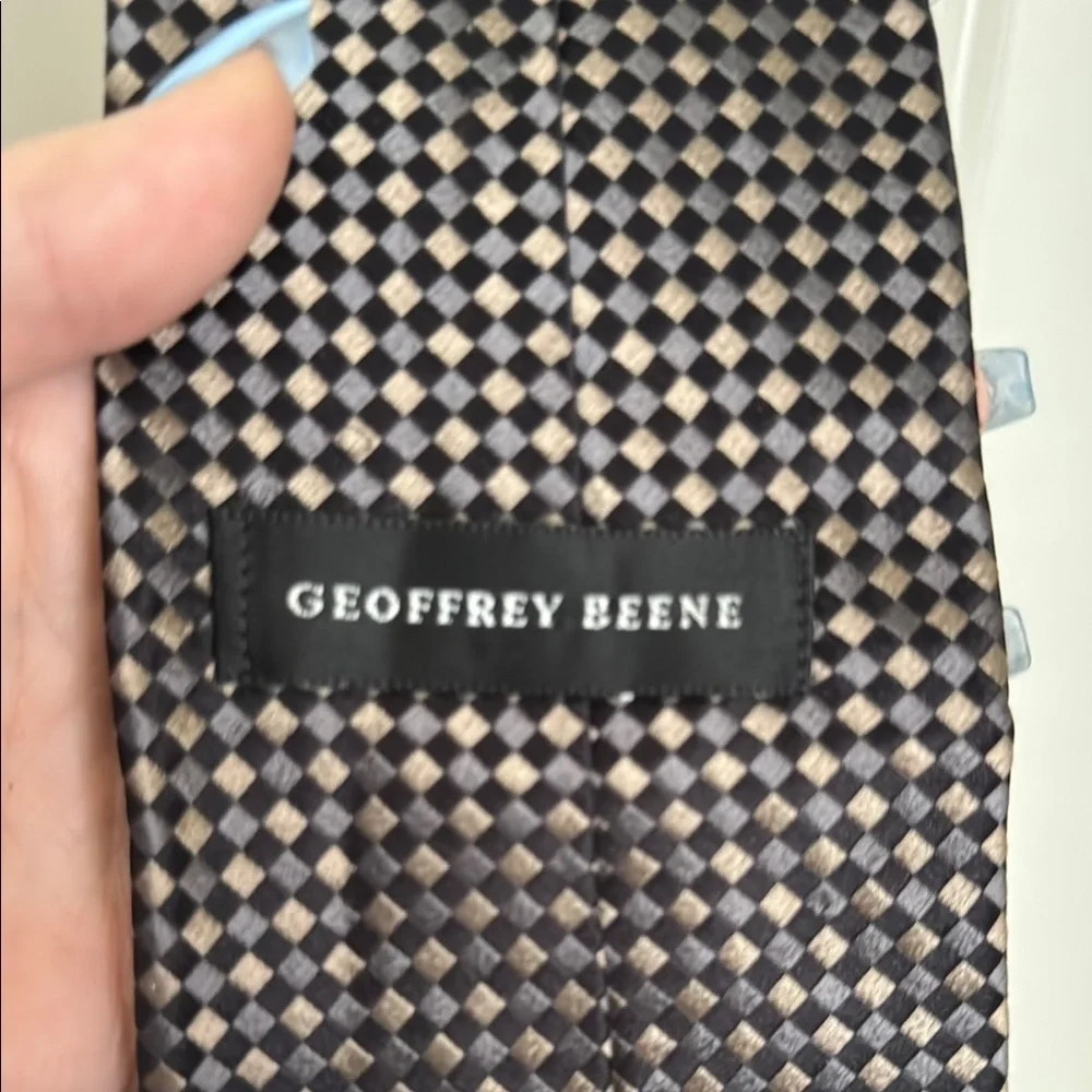 Vintage Geoffrey Beene Black and Tan Checkered Tie